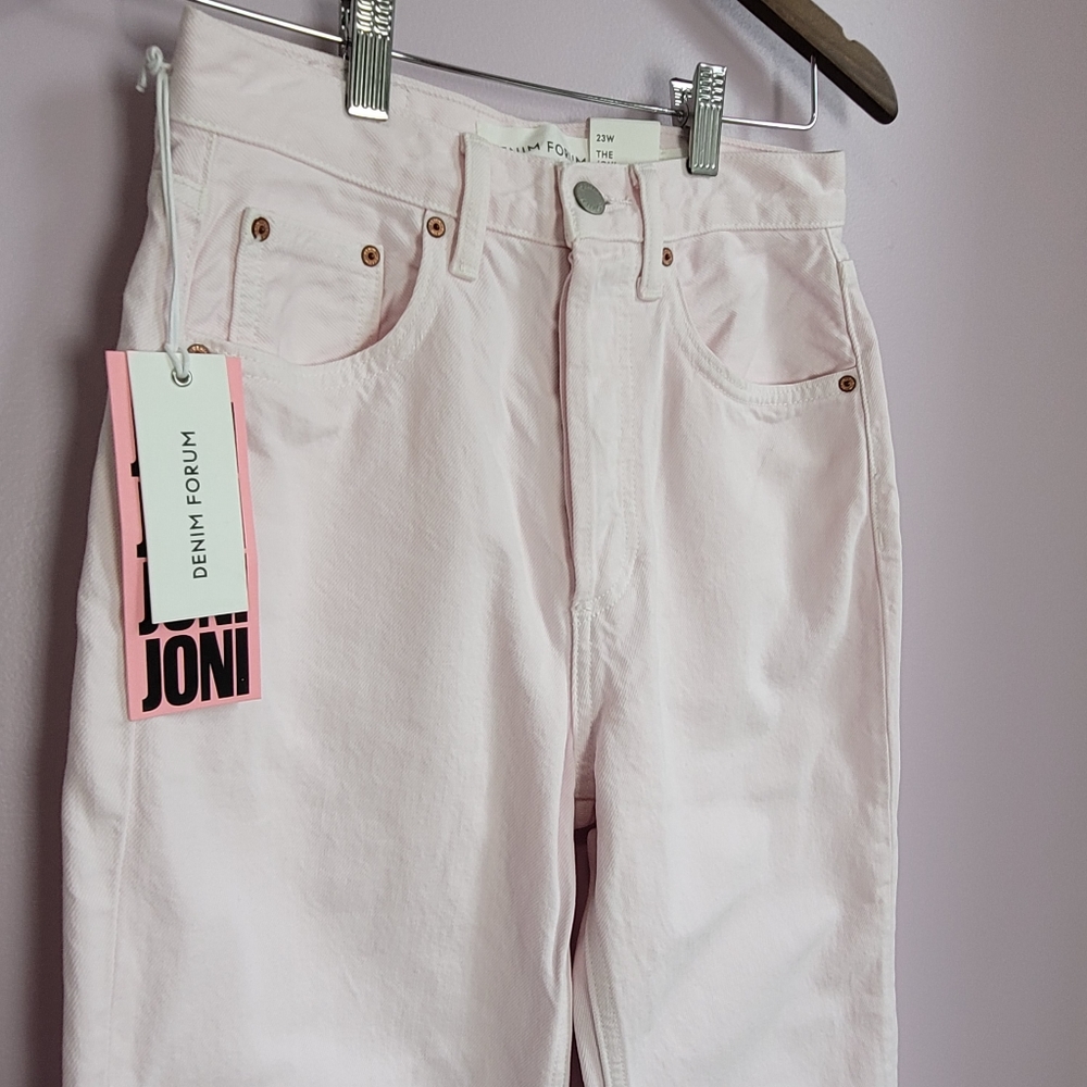 Pastel pink high-waist Aritizia jeans